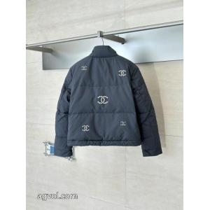 ブランド コピーセレブ愛用ブランド 2026年新作再入荷 人気商品新色登場！ブランド コピーダウンジャケット