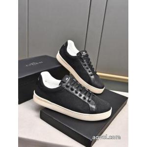 ブランド 激安    スニーカーCOACHおしゃれ感度UP！ 秋冬人気品 今年の冬は着こなし.