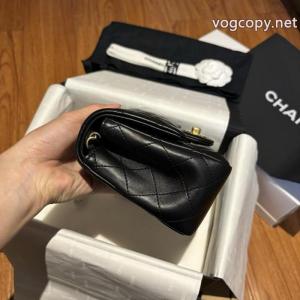 CH主役になる存在感  超人気新品 お手頃価格で人気商品    バッグ激安 通販 専門店.