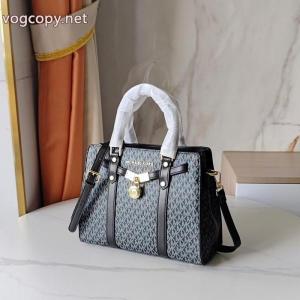 Michael Kors    雑誌掲載新作 お洒落度をアップさせる オリジナルスーパー コピー 通販 優良..