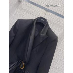 素材感に注目 実用的 注目されているブランド コピーコートブランド 品 スーパー コピー..
