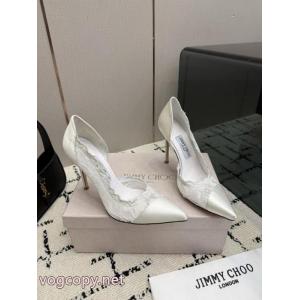 ブランド コピー 販売 ハイヒール大人の雰囲気たっぷり 人気急上昇 新作エレガントに着こなすJIMMY CHOO.