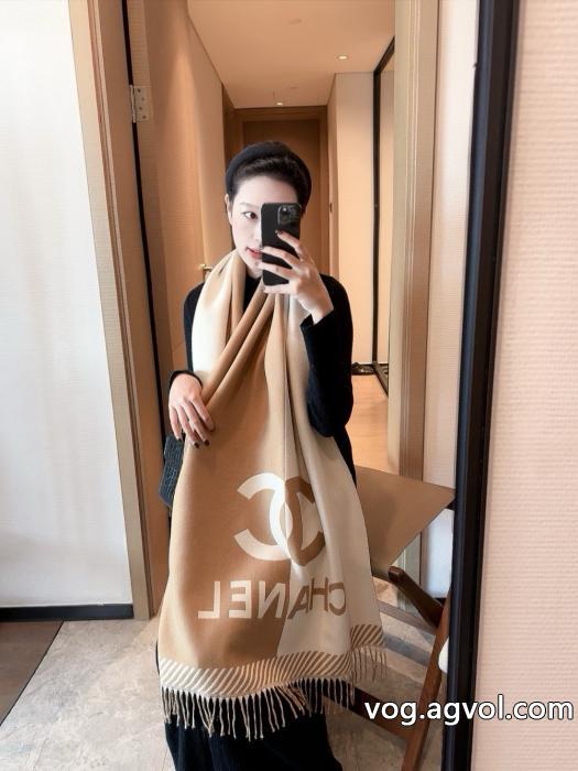 マフラーコピー ブランド 通販洗練された印象ロゴが素敵CH 0 