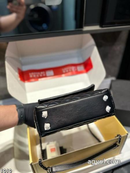 CHスタイルUP効果あり人気話題バッグコピー 商品 通販 3