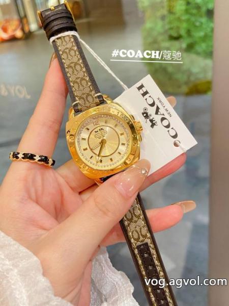 ブランド 品 コピー個性的な美品 低単価で挑戦しやすく 注目を集めるCH    腕時計. 0 