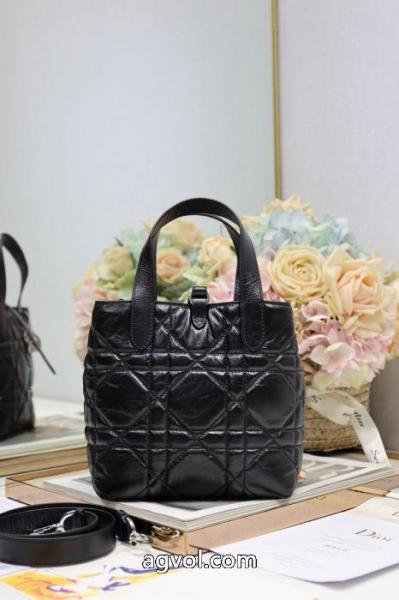 ブランド スニーカー 激安CHシックな色合い 今年も人気！ 男女共用バッグ.. 5 