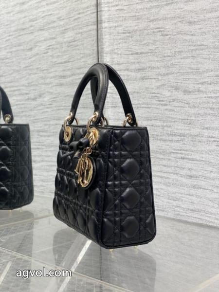 お洒落な存在感  安いです！品質保証 大特価完売品！バッグ偽物 ブランド ショップCH.. 6 