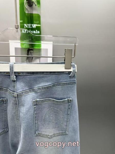 CHシックな色合い 2026年コレクション 根強い人気定番商品偽物 通販ジーンズ 1