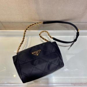 PRADAスーパー コピー 販売バッグセールで入手! 華やかなスタイル 可愛いデザイン..
