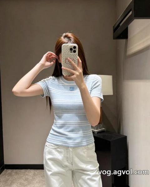 好感度の高い人気販売 新作限定大人でお上品 好印象を与えるブランド コピー偽物 ブランド 激安半袖Tシャツ 0 