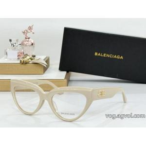 ブランド コピーbalenciaga軽快に着こなせる コスパ最高のプライス 今季トレンド アクセサリー.