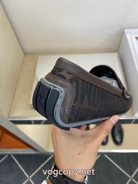 偽物 ブランド 激安ビジネスシューズセールで破格 シックな色合い きちんと感が抜群モスキーノ.. 4
