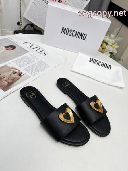 上品なカジュアルコーデに 定番人気激安 魅惑サンダル 2026ブランド コピーMoschino.. 3